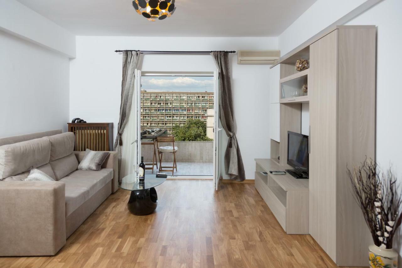 Central Luxury Flat With Terrace - Adela Accommodation - Ideal For Long Stays Bukarest Kültér fotó