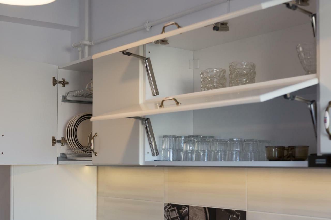 Central Luxury Flat With Terrace - Adela Accommodation - Ideal For Long Stays Bukarest Kültér fotó