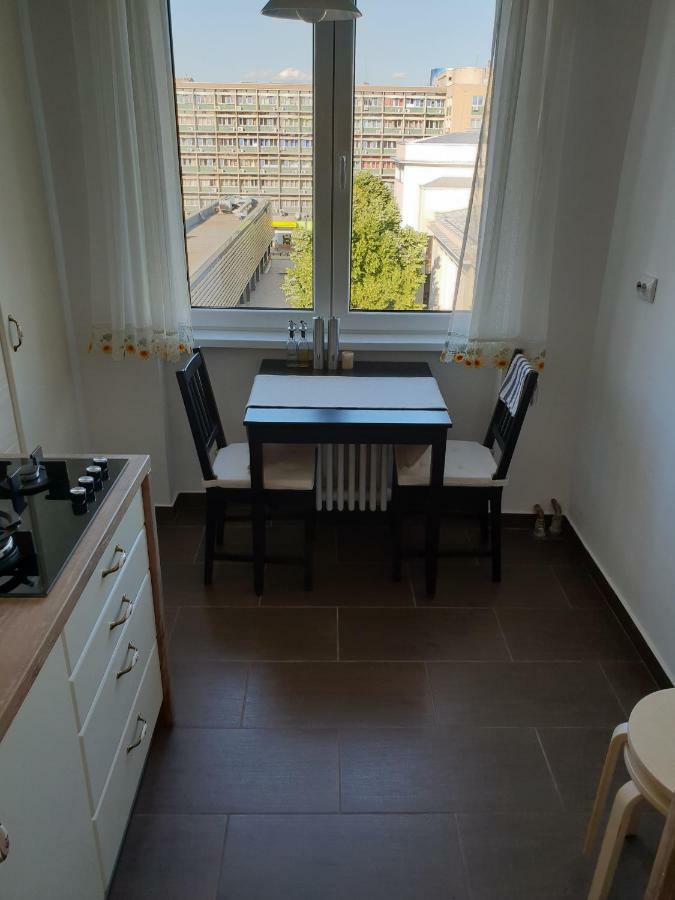 Central Luxury Flat With Terrace - Adela Accommodation - Ideal For Long Stays Bukarest Kültér fotó
